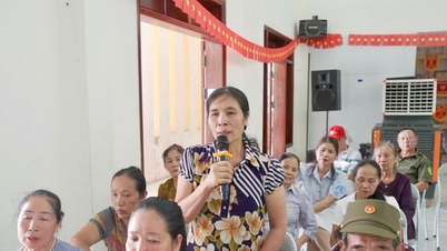 Los votantes de la comuna de Thien Loc plantearon numerosas cuestiones relativas a la vida de las personas antes de la reunión del Consejo Popular de la comuna.