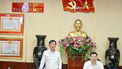 Menghilangkan halangan untuk projek-projek utama di wad Thu Dau Mot.