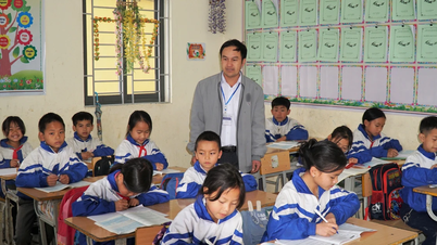 เพื่อให้สอดคล้องกับกรอบสมรรถนะด้านดิจิทัล ครูจึงพยายามเอาชนะ 'อุปสรรคระหว่างรุ่น'