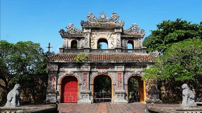 ກະແສຂອງເຕັກໂນໂລຢີພາຍໃນມໍລະດົກຂອງເມືອງເຫວ້: ປຸກລະດົມຄຸນຄ່າບູຮານດ້ວຍລົມຫາຍໃຈຂອງຍຸກສະໄໝໃໝ່.