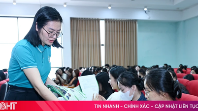 Oltre 300 studenti dell'Università di Ha Tinh hanno avuto accesso a opportunità di lavoro.