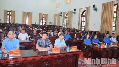 ຕາແສງອຽນໂມ ຈັດການຝຶກອົບຮົມກ່ຽວກັບການປ້ອງກັນການຈົມນ້ຳ ແລະ ປ້ອງກັນການບາດເຈັບໃຫ້ແກ່ເດັກນ້ອຍ.