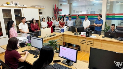 Thai Nguyen teilt seine Erfahrungen im Umgang mit der Presse nach der Fusion.