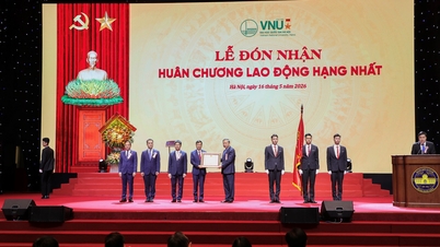 L’Université nationale du Vietnam à Hanoï célèbre son 120e anniversaire : Un élan d’excellence, une aspiration à la croissance à l’ère du savoir.