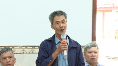 Delegacja nr 17 Prowincjonalnej Rady Ludowej spotkała się z wyborcami w gminach Quang Tin, Nhan Co i Kien Duc.