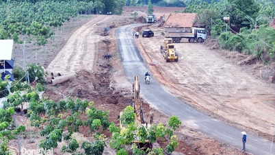 The people of Tan Loi unanimously donated land to open the road.
