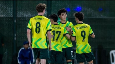 Vietnam U17 vs Australia U17 (end of first half) 0-1: O'Carroll opens the scoring.