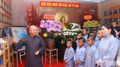 Ngời sáng không gian Hồ Chí Minh ở cơ sở tôn giáo