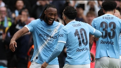 Man City mengalahkan Chelsea untuk memenangkan Piala FA berkat gol menakjubkan dari Semenyo.