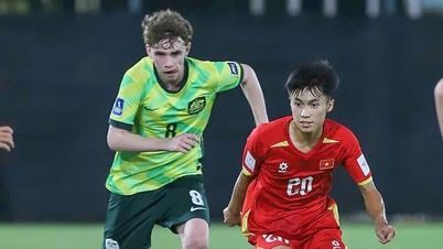 Coach Roland praised the Vietnam U17 team: "They created a miracle in just 10 days of training, something to be very proud of."