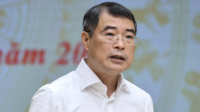 首相：閣僚は、文書発行の遅延に対する責任を真剣に見直すべきだ。