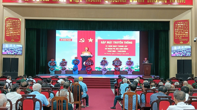 คณะกรรมการประสานงานสหายร่วมรบของกองพลที่ 363 ในเขตฮานอย จัดการประชุมเพื่อรำลึกถึงวันครบรอบ 61 ปีของการก่อตั้ง