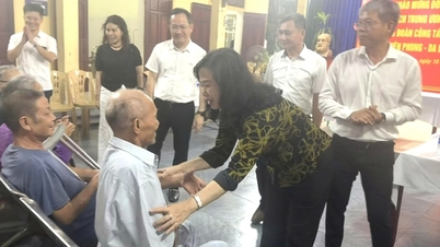 Minister Dao Hong Lan: Zapewnimy większe korzyści personelowi medycznemu leczącemu pacjentów chorych na trąd.