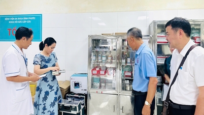 สำนักงานสาธารณสุขจังหวัดดงไน ตรวจสอบความพร้อมด้านการแพทย์สำหรับการเลือกตั้ง