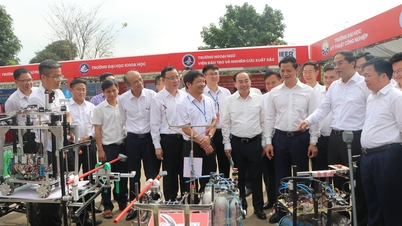 Unterzeichnungszeremonie des umfassenden Kooperationsabkommens zwischen der Provinz Thai Nguyen und der Universität Thai Nguyen; Eröffnung des regionalen Innovationszentrums.