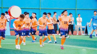 응에안 노동조합 축구팀의 황금빛 꿈.