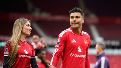 Casemiro nghẹn ngào chia tay sân Old Trafford