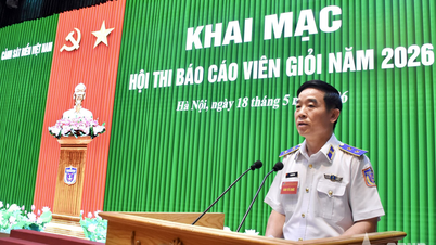 De Vietnamese kustwacht opent de wedstrijd voor de beste spreker in het openbaar van 2026.
