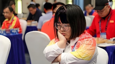 Zwei Schachspieler mit seltenen Krankheiten erobern die chinesische Schachwelt im Sturm.