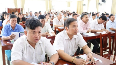 Stage de formation sur l'idéologie d'Hô Chi Minh destiné à 90 cadres et membres du Parti.