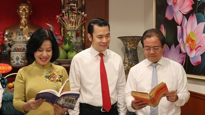 មន្ទីរឧស្សាហកម្ម និងពាណិជ្ជកម្មខេត្តតៃនិញ សម្ពោធដាក់ឲ្យប្រើប្រាស់កន្លែងវប្បធម៌ហូជីមិញ