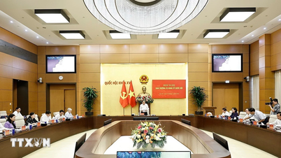 การประชุมคณะกรรมการประจำพรรคแห่งรัฐสภา ณ กรุงฮานอย