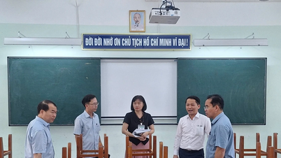 Da Nang reviews options for the entrance exam to 10th grade in public high schools.