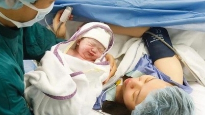 Official: Minimum support of 2 million VND for women who have given birth to two children before the age of 35.