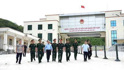 Le commandement militaire provincial de Tuyen Quang évalue la situation en matière de défense et de sécurité dans la commune frontalière de Son Vi.