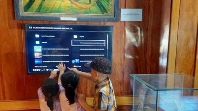 Využití digitálních technologií zlepšuje zážitek turistů navštěvujících rodiště prezidenta Ho Či Mina.