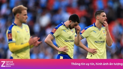 Southampton tersingkir daripada play-off promosi Liga Perdana Inggeris.