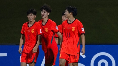 Kína U17-es edzője szokatlanul nyugodt marad, míg Ausztrália U17-es edzője beismeri a fájdalmas igazságot.
