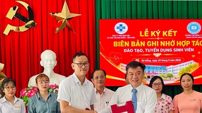 A Faculdade de Medicina de Da Nang assina acordo de cooperação para treinamento e recrutamento de pessoal médico.