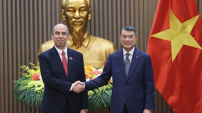Continuați consolidarea și întărirea relației speciale dintre Vietnam și Cuba.