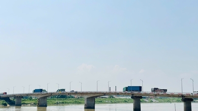 La Junta de Gestión de Proyectos Marítimos y de Vías Navegables propone aumentar la altura libre del puente de Binh.