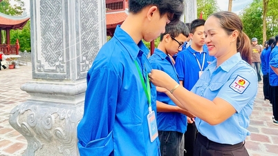 យុវជននៃវិទ្យាល័យ និងវិទ្យាល័យលឿងថាវិញ៖ មានមោទនភាពដែលបានក្លាយជាសមាជិកនៃសហភាពយុវជនកុម្មុយនិស្តហូជីមិញ។