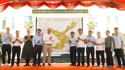Hărțile de risc de alunecări de teren lansate pentru comunitățile din comunele Hoang Su Phi și Tan Tien.