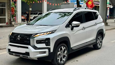 តើវាសមនឹងទិញរថយន្ត Mitsubishi Xpander Cross ឆ្នាំ 2024 ដែលមានចម្ងាយជាង 20,000 គីឡូម៉ែត្រលើម៉ែត្រវាស់ចម្ងាយក្នុងតម្លៃត្រឹមតែ 595 លានដុងទេ?