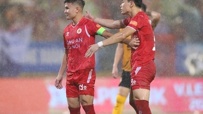 من هو اللاعب الأفضل من كوانغ هاي في الدوري الفيتنامي هذا الموسم؟