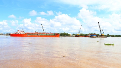 Khơi thông thủy nội địa để bứt phá logistics