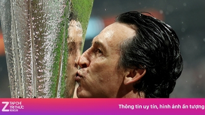 ពានរង្វាន់ Europa League ត្រូវបានបង្កើតឡើងសម្រាប់ Emery។