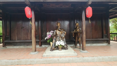 A figura cultural Trạng Trình Nguyễn Bỉnh Khiêm viverá para sempre na memória do povo vietnamita.