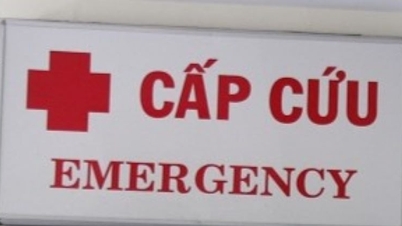Après avoir bu du thé aux perles et sauté des repas, un étudiant a été transporté d'urgence à l'hôpital avec un taux de glycémie mettant sa vie en danger.