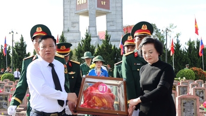 ร่างของทหารอาสาสมัครและผู้เชี่ยวชาญชาวเวียดนาม 80 นายที่เสียชีวิตในประเทศลาว กำลังถูกนำกลับสู่มาตุภูมิ