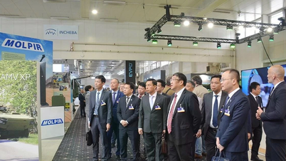 Le Vietnam participe au Salon international des technologies de défense et de sécurité en Slovaquie.