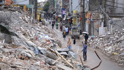 Hanoi accelerates land clearance for more than 1,400 key projects.