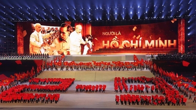 Aplicarea ideologiei lui Ho Și Minh de „unitate, unitate, mare unitate” în noua etapă a dezvoltării naționale.