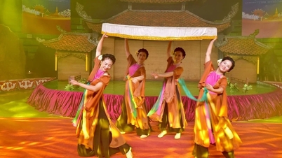 Živé barvy vietnamské kultury v Laosu