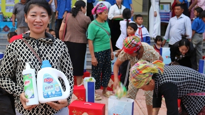 Memberikan sokongan kepada wanita dan kanak-kanak daripada etnik minoriti di wilayah sempadan Dien Bien.