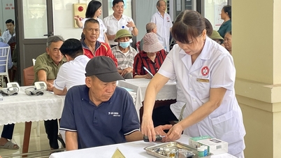 Hai Phong ingyenes egészségügyi szűréseket kínál az idősek számára.